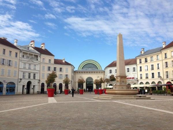 Appartement Situe Place Toscane A 5 Min De Disney Serris Eksteriør bilde